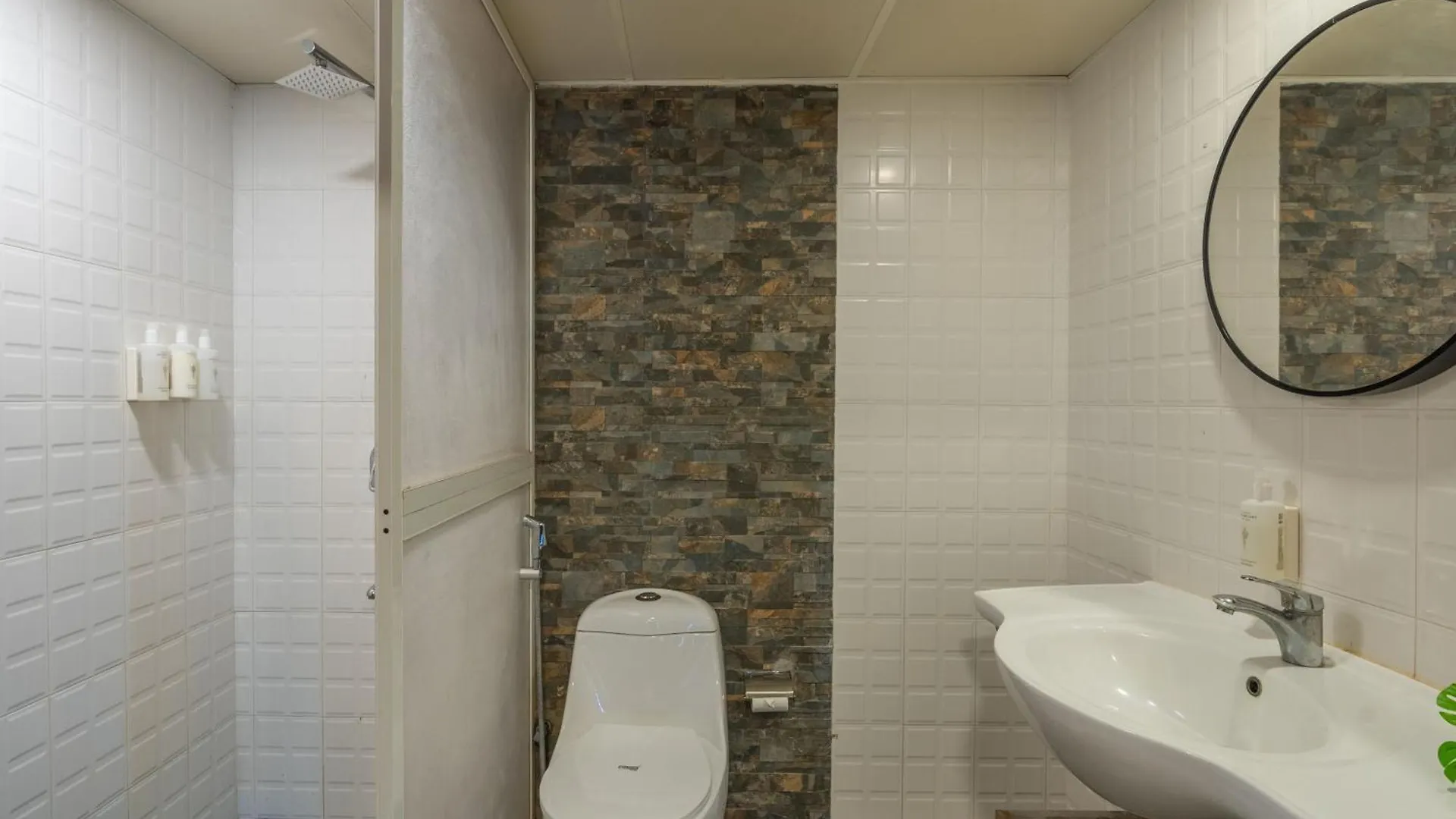 The Hosteller Fort Kochi, Ocean Edge 호스텔